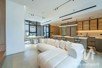 2BR Luxury Apartment | Upgraded | Brand New