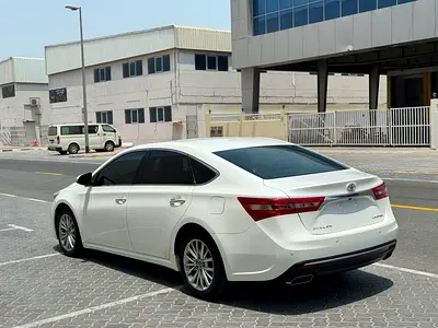 2016 Toyota AVALON — фото 4