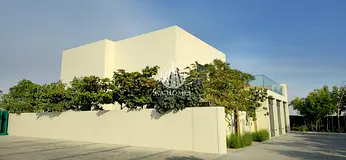 💎 An exceptional ownership opportunity with imminent handover… Own your villa in Hayyan now.