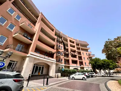Bright & Spacious Layout | Big balcony | Higher floor