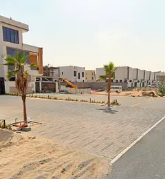 Corner land on the street / free ownership for everyone / strategic and distinctive location