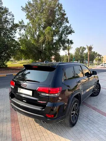 2017 JEEP GRAND CHEROKEE thumbnail 3