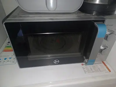 Relocation Sale, Reduced to clear - Microwave Oven - Good Condition