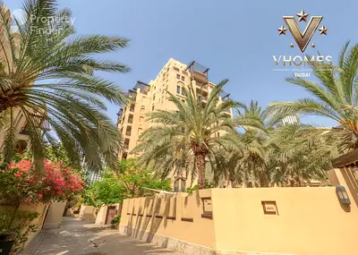 Stunning 2BR | Burj Khalifa View | Prime Downtown Location