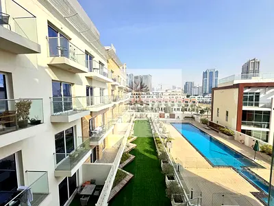 Upto 12 Cheque with bills / Pool View / Fully Furnished