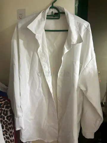 White long-sleeve shirt / blouse - good condition