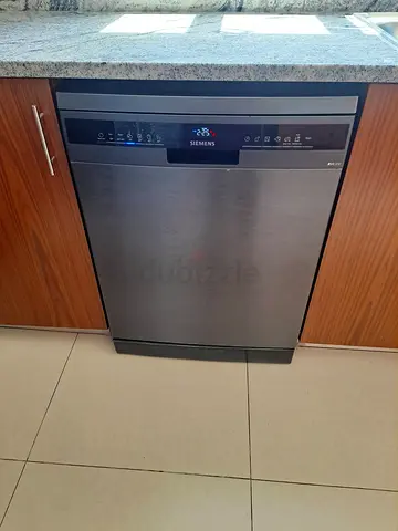Siemens iq300 dishwasher 3 racks with wifi option like new condition