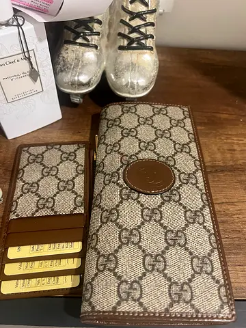 GG Emblem long wallet