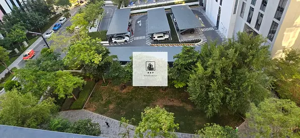 Spacious luxurious lush fully furnished 1bhk apartment 2 bathrooms Balcony