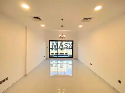 Well Maintained | 15 Days Free | Prime Location