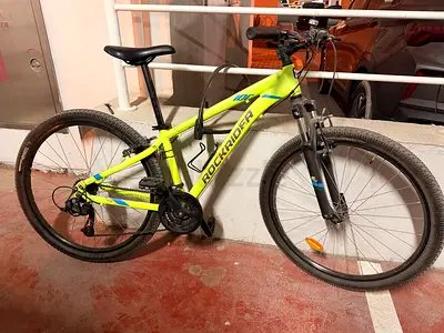Rockrider ST100. Frame size S with trigger shifters. In good condition