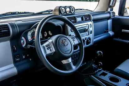2014 Toyota FJ CRUISER photo 6