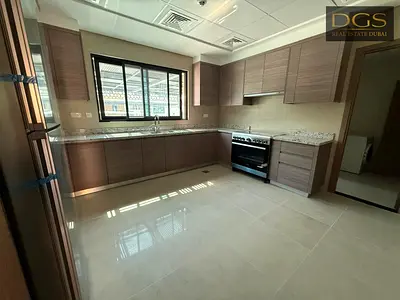 3 Ensuite Rooms | Maids Room | Available