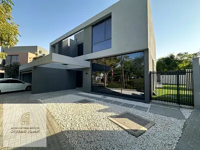 UNIQUE OPPORTUNITY | MODERN STYLISH FINISHES | NEAR HANDOVER | CORNER | FREEHOLD|