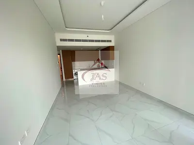 شقة مشرقة بغرفة نوم واحدة | عزيزي سنترال الفرجان | الوصول إلى الشرفة والمسبح