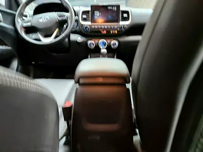 صورة 16 لـ 2022 Hyundai VENUE