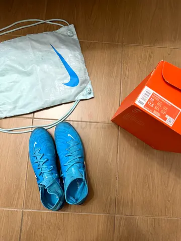 Nike Phantom Luna 2 Pro Football Shoes