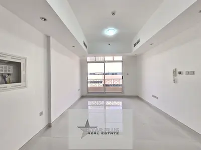 NEARBY MOSQUE VERY SPACIOUS AND LUXURIOUS 2 BEDROOM APARTMENT AT THE MAIN LOCATION WITH CLOSE KITCHEN AND COVERD PARKING