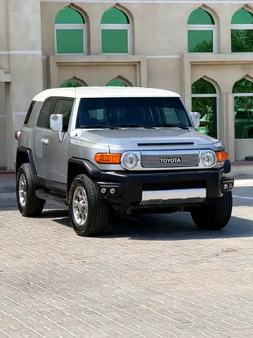 Toyota FJ Cruiser GXR 2011 | GCC Specs | Well Maintained