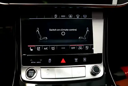 2023 AUDI A8 — фото 10