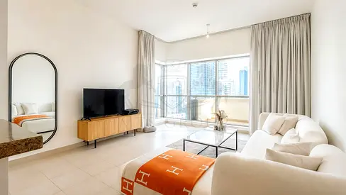 Elegant Downtown Residence | Balcony | Great Location