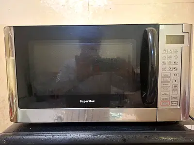 SuperMax Stainless Steel Microwave Oven - Good Working Condition