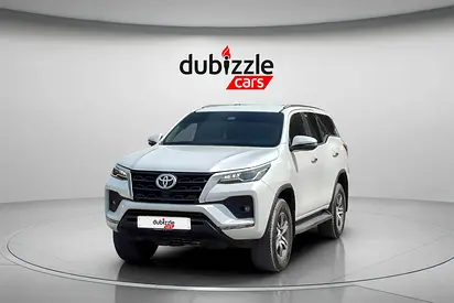 2025 Toyota FORTUNER 照片 3