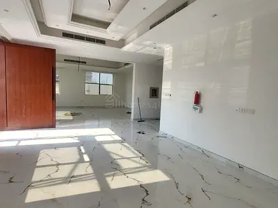 SPACIOUS | NEAR TO BUSINESS BAY | PRIVATE POOL