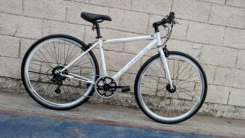 Lightweight White Hybrid/City Bike - Good Condition
