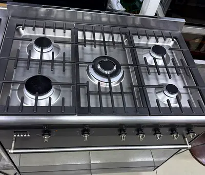 Smeg Stainless Steel 5-Burner Gas Cooker with electric Oven - Good Condition