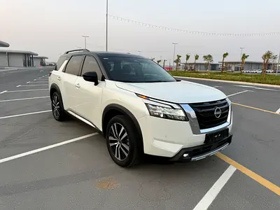 Nissan Pathfinder SL Platinum 2024 Gcc