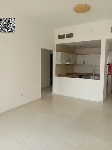 ذا كنت تبحث عن شقة غرفتين وصالة في مدينة الإمارات بعجمان بسعر إيجار مناسب وطريقة سداد ميسرة على أربع دفعات فقط، فهذه الشقة تستحق المشاهدة.  السعر السن