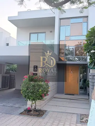 SUPER DISTRESS DEAL | FULLY FURNISHED 4 BEDROOMS VILLA | STYLISH LAYOUT | CLOSE TO CLUB HOUSE | VER