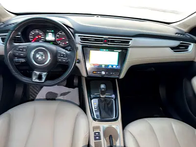 MG MG5 Luxury, миниатюра 8