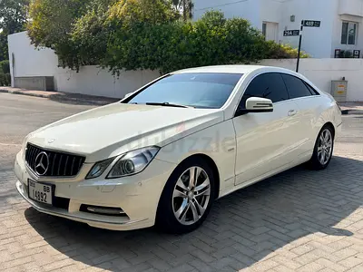 Mercedes-Benz E 350 - 2012 - Japanese Specs