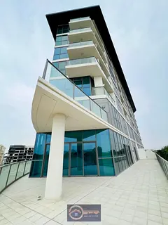 4BR Duplex | Expansive Terrace | Prime Location