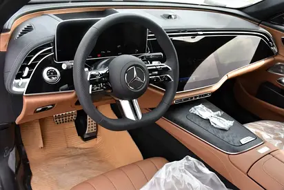 Mercedes-Benz E-Class E 300, миниатюра 10