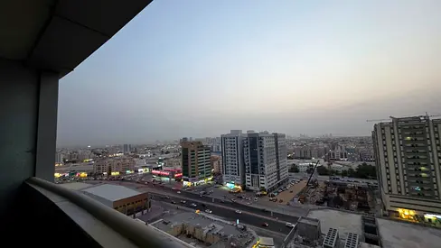 استديو مجهز بالكامل- اطالةبانورامية-شرفة-تاني ساكن -تكييف مركزي