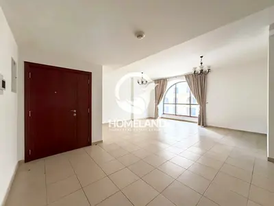 Well maintained | Prime location 3BR |Unfurnished