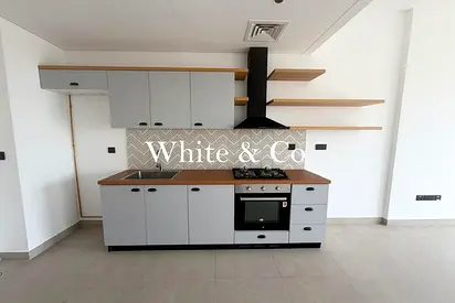 UNFURNISHED | CLOSE TO MALL | AVAILABLE