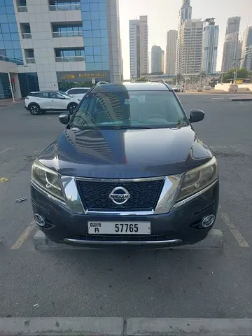 Urgent Sale. Nissan Pathfinder SV 2014 GCC Specs