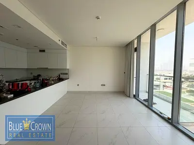 VACANT SPACIOUS UNIT | BIG BALCONY | HIGH FLOOR