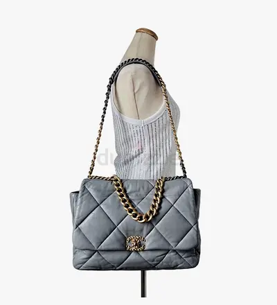 Chanel 19 maxi light blue grey