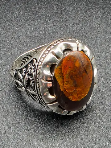 Silver Ring with Uniqe Aqeeq Yemeni - خاتم صياغه عارف