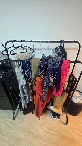 Clothes hanger