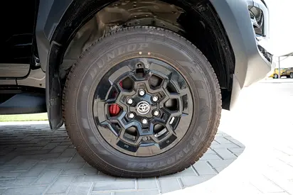 2026 Toyota HILUX 照片 12