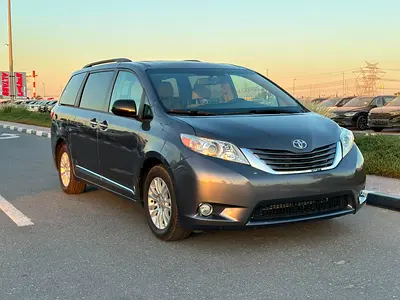 2016 Toyota SIENNA — фото 2