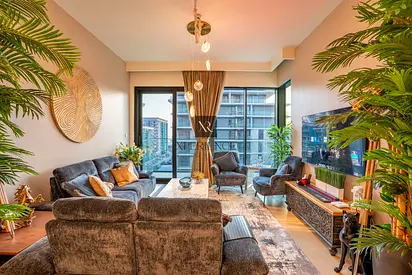 COMMUNITY EXPERT | MARINA VIEW | MID FLOOR
