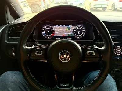 صورة 13 لـ 2018 Volkswagen GOLF R