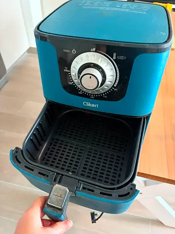Clikon Compact Air Fryer - 4 L (Blue) - Good Working Condition Never Used Before